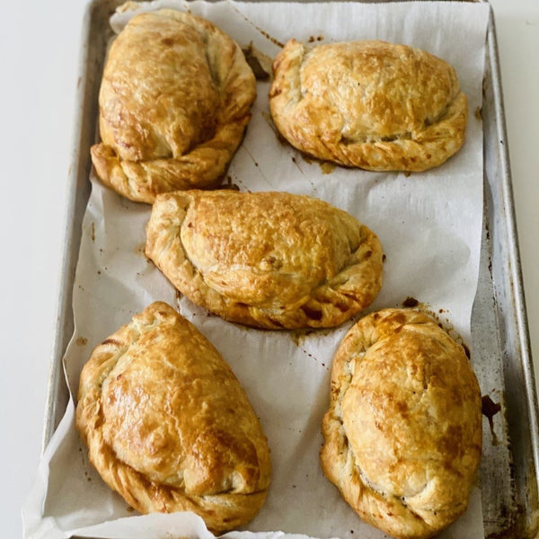 TANDOORI FREE RANGE CHICKEN PUFF with mint yoghurt